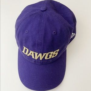 Adidas Uw Huskies Dawgs Baseball Hat 